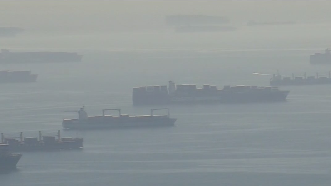 Cargo jam at LA, Long Beach ports begins to ease